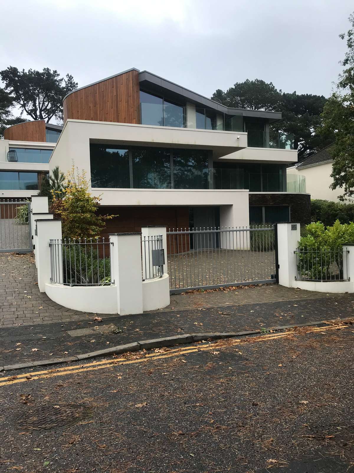 New build, Sand banks Dorset